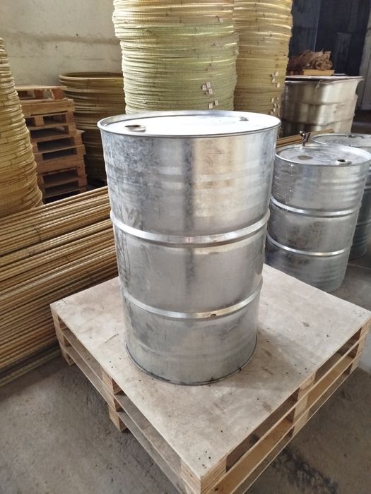 Продам бочки 200л