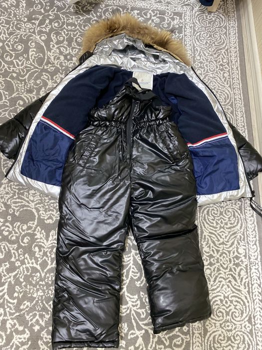 Комбинезон монклер