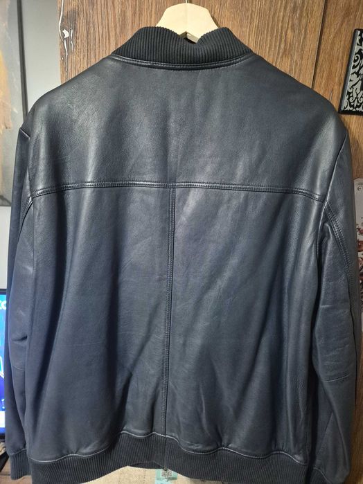 Синьо Кожено яке, чисто ново