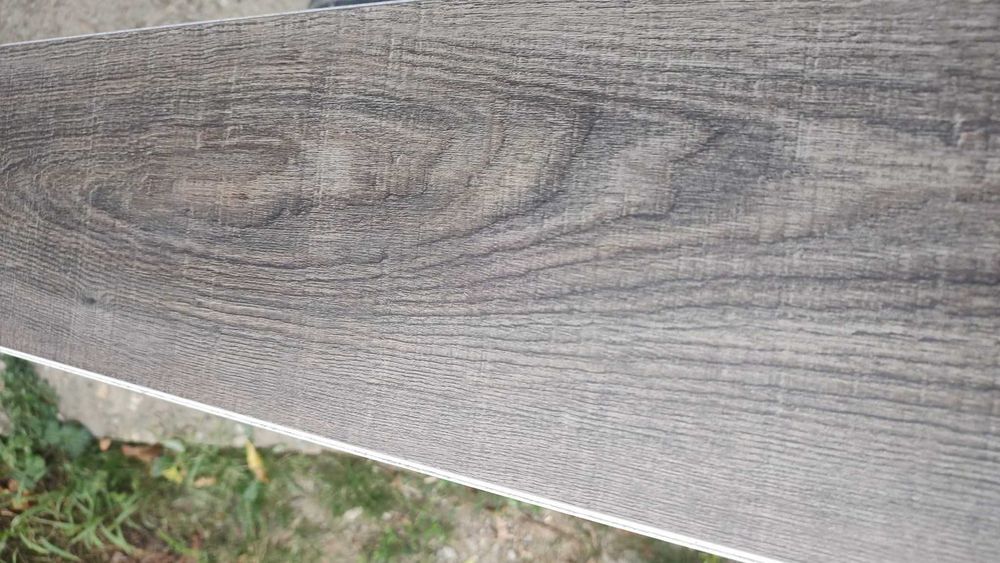 Paechet  spc se poate pune și în bucătărie sau baie