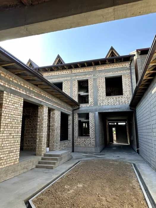 Продается коробка 3 сот.