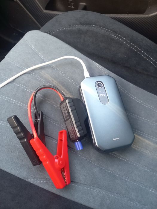 Пусковое устройство Baseus 12000mAh