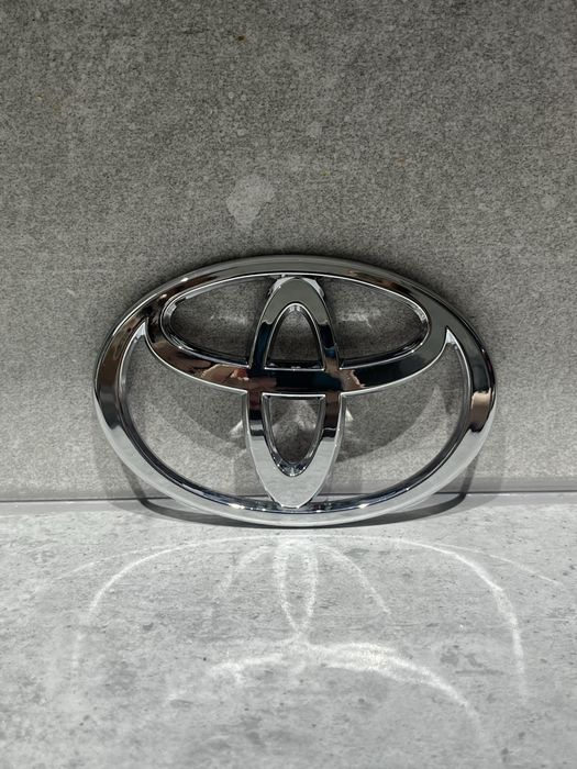 Значок для машины