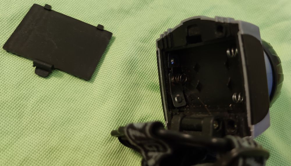 Продавам челник с 6 диода с дефект!