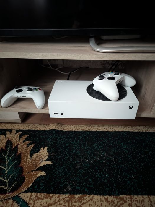Xbox Series S 512ГБ в ИДЕАЛЕ