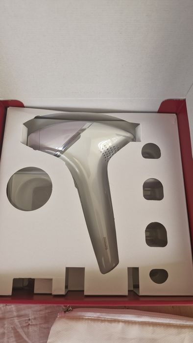 Philips Lumea IPL 8000 Series