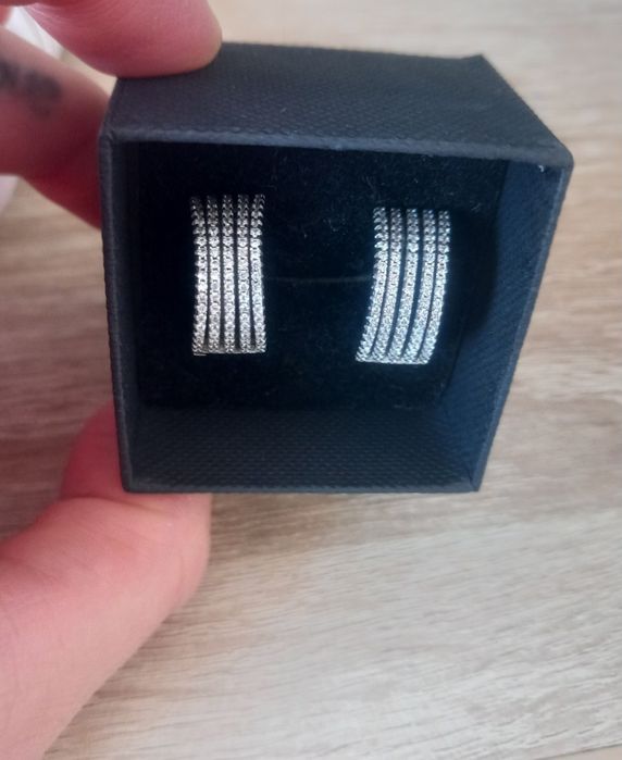 Cercei din argint 925 cu pietricele zirconiu, model elegant și foarte