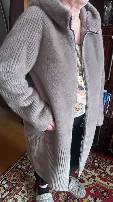 Продам женское пальто