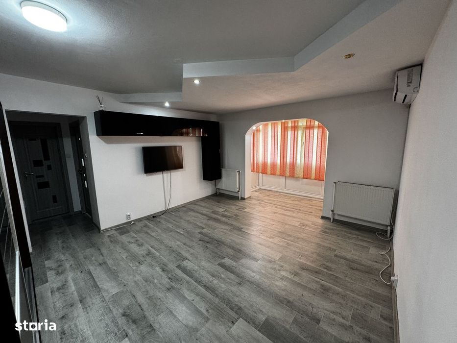 Apartament 2 camere,semidecomandat,Unirii Sud