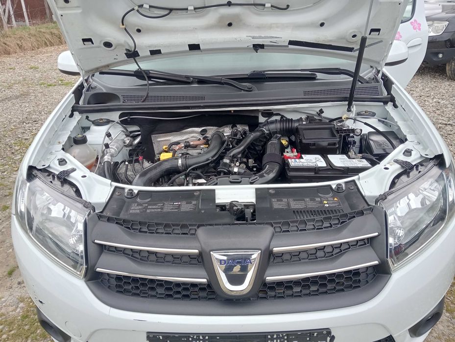 Vans Dacia Sandero  2013 CASH sau RATE