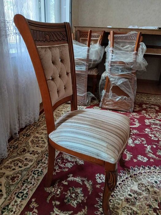 Стулья для гостинной