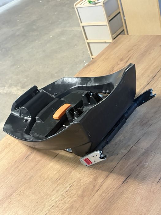 ISOFIX база Cybex Aton Base-Fix 0–13 кг с опорен крак