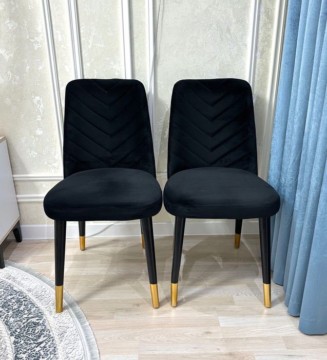 Стулья мягкие для дома или офиса