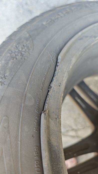 Продам диски с резиной 185/60/R15.  4*98