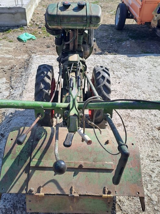 Vând sau schimb motocultor lombardini lap 490  14 cai benzină pornire la sfoară ușoară