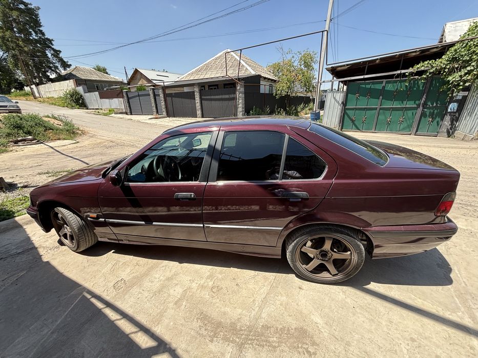 Продам BMW e36 320