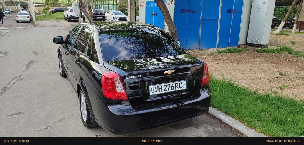 Gentra сотилади. 2023 йил ишлаб чиқилган. Автомат. Қора ранг.