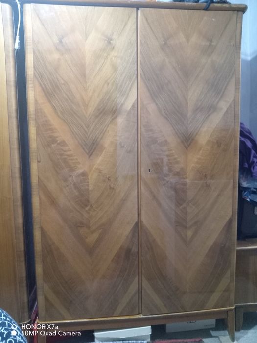 2 шифонеры для одежды