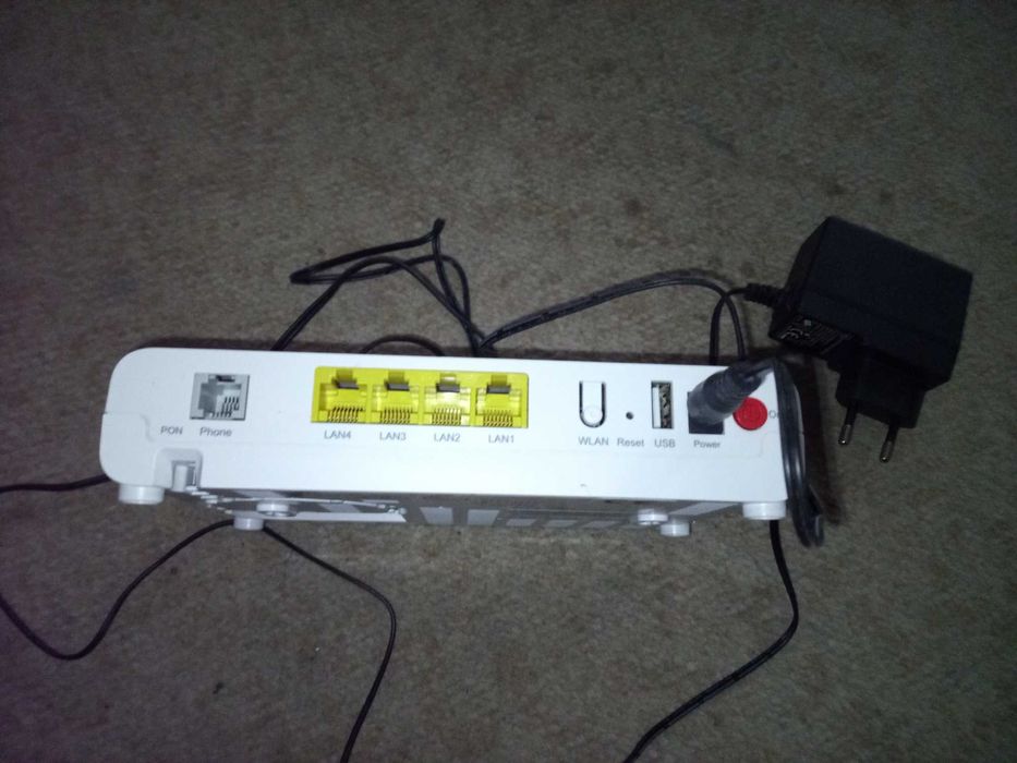 GPON ONU ONT оптичен рутер ZTE ZXHN F627Za - 2GE+2FE, WIFI, USB, Voice