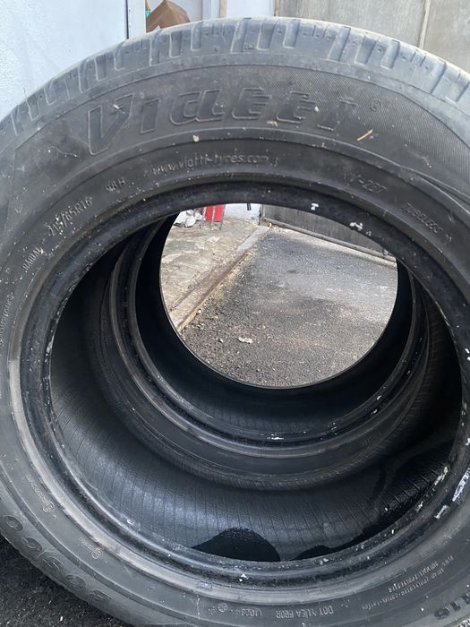 Продам шины 2 шт