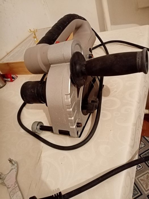 Штроборез "Crown" в отличном состоянии