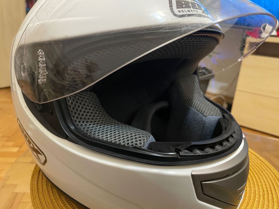 Moto Каска Box Helmets M размер - Запазена с леки следи