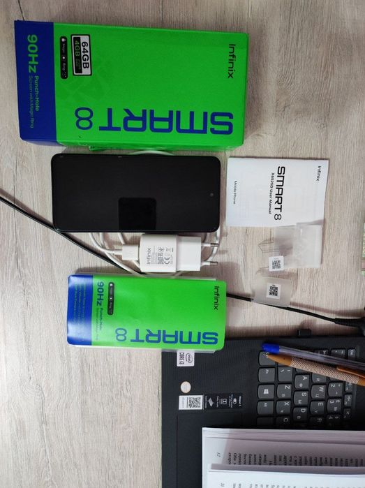 Infinix Smart 8, 4/64 гб