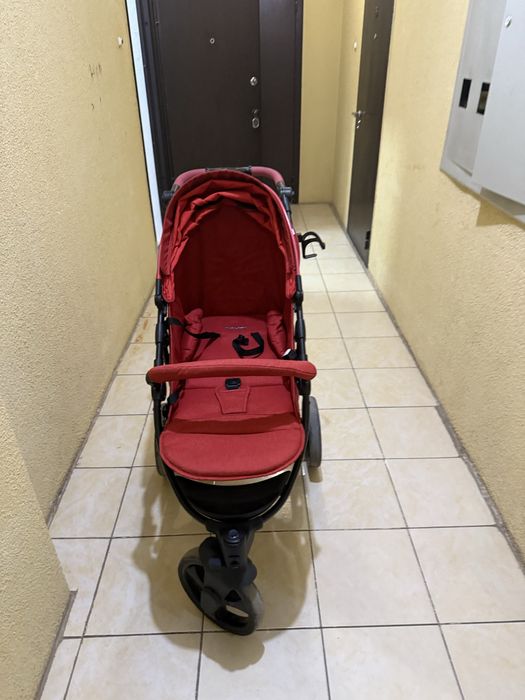 Срочно продам коляску