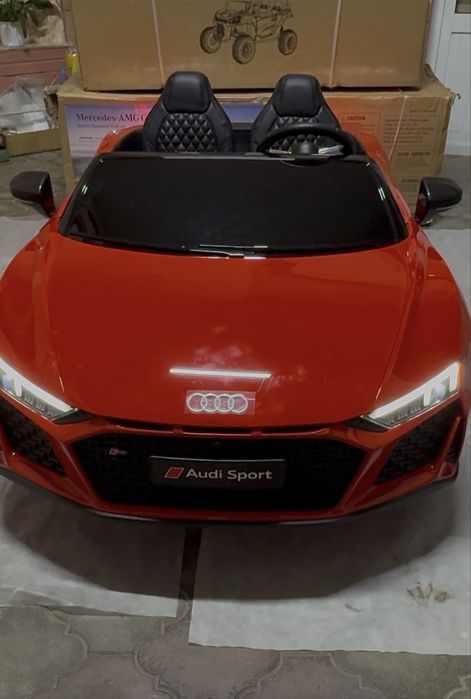 AUDI RS8 katta bolalar mashinasi лицензионная детская машина 24V 4x4