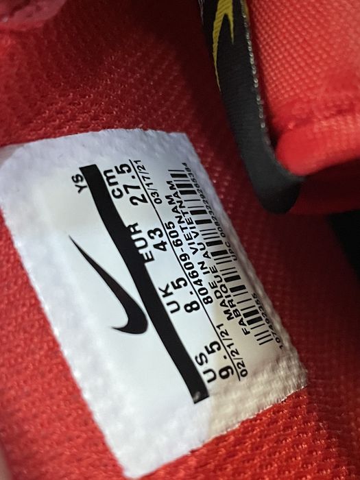 Продам новые кроссовки Nike Air force