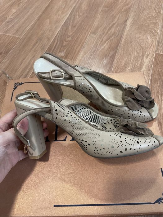 Босоножки 39-40 размер