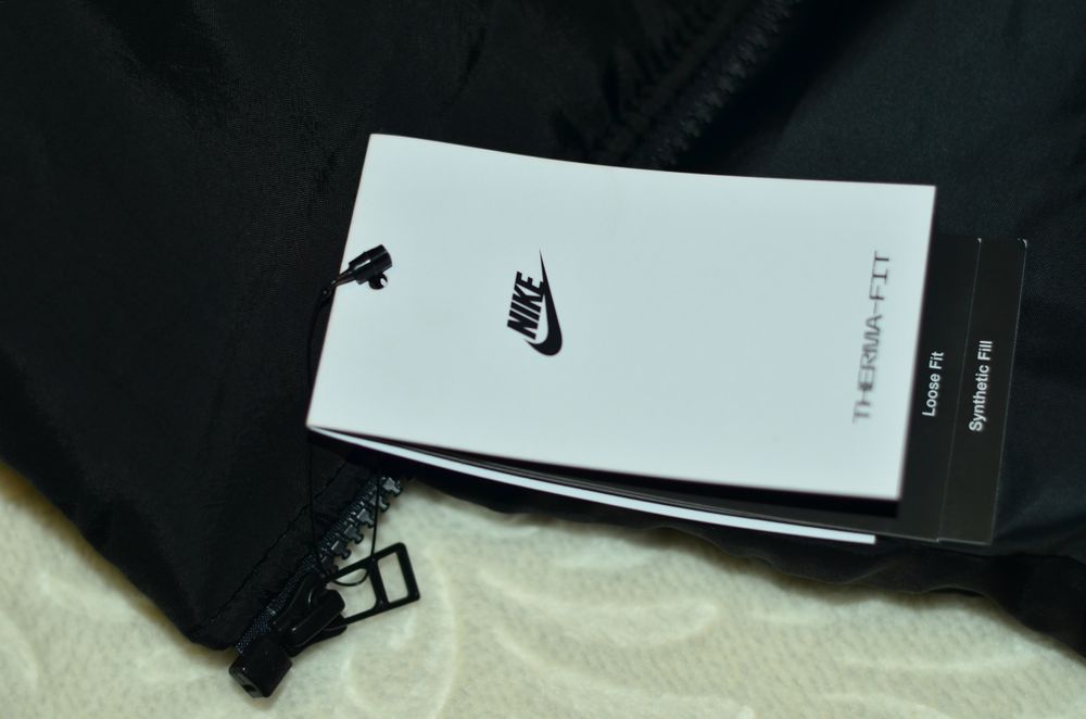 Оригинал яке на Nike