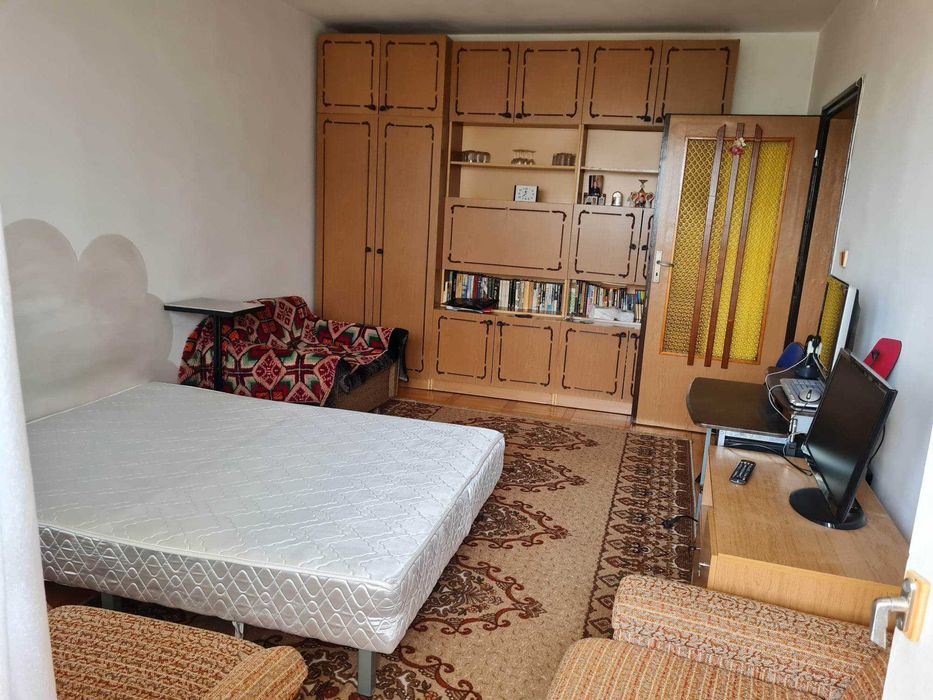 Продава се Двустаен апартамент в Плевен, Широк център - 70 кв.м за 1415 €/кв.м - Снимка #3