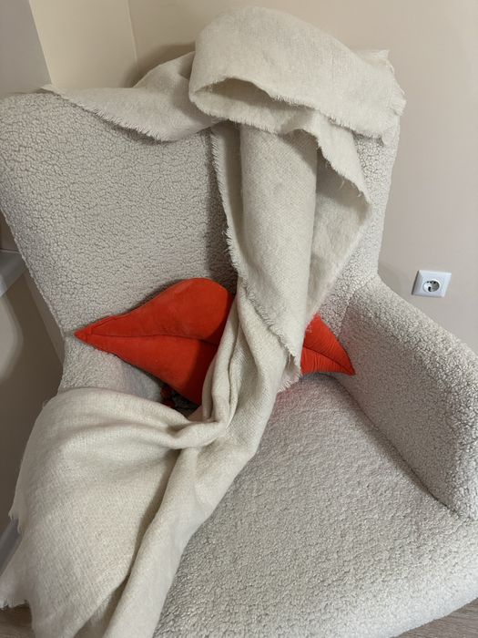 Шал H&M, нов, екрю