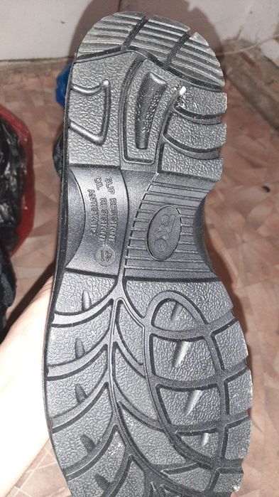 Зимные сапоги новый