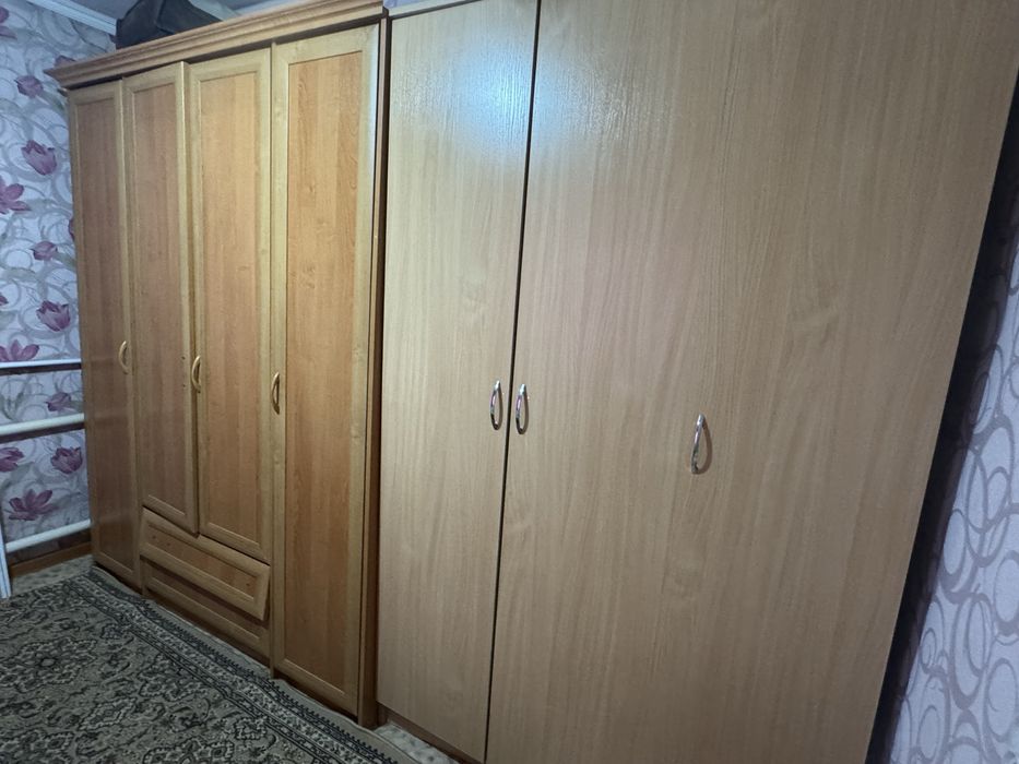 Продам два шкафа с кроватью