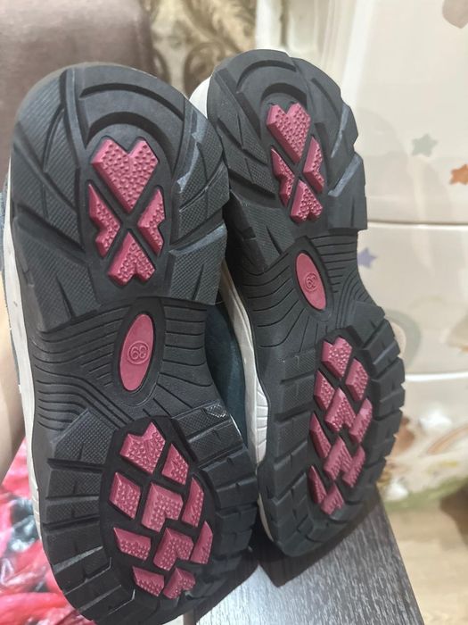 Женские кроссовки TOPTEX