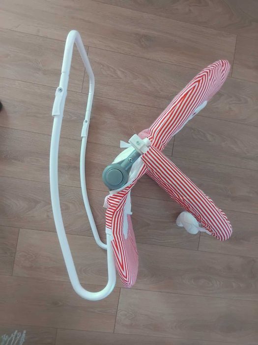 бебешки шезлонг с регулируема облегалка