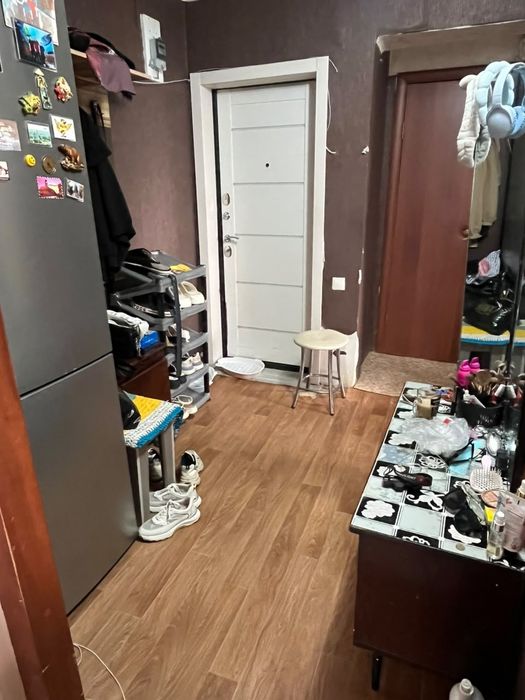 Продам квартиру 4х ком.