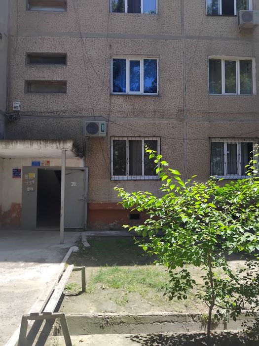 Продаётся уютная 2х комнатная квартира с мебелью в г. Ангрен 6/4