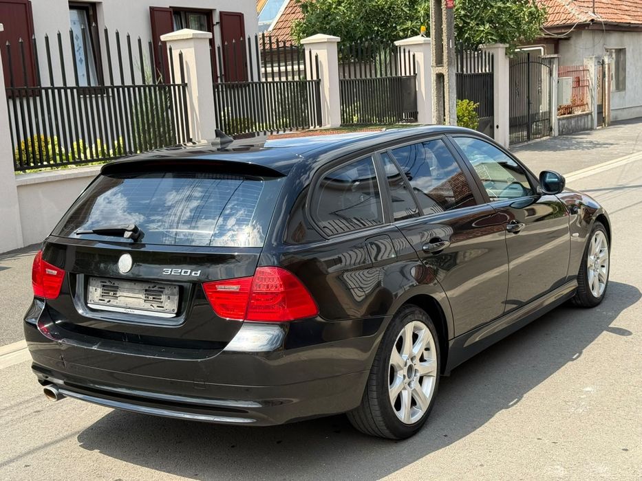 BMW 3 Series 2009 — imagine 5