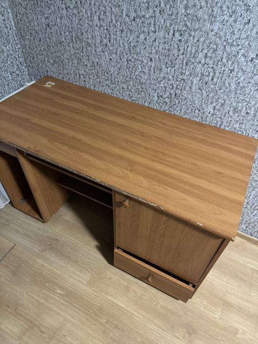 Компьютерный стол БЕСПЛАТНО