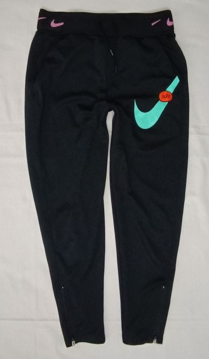 Nike Sportswear Pants оригинално долнище ръст 137-146см Найк долно