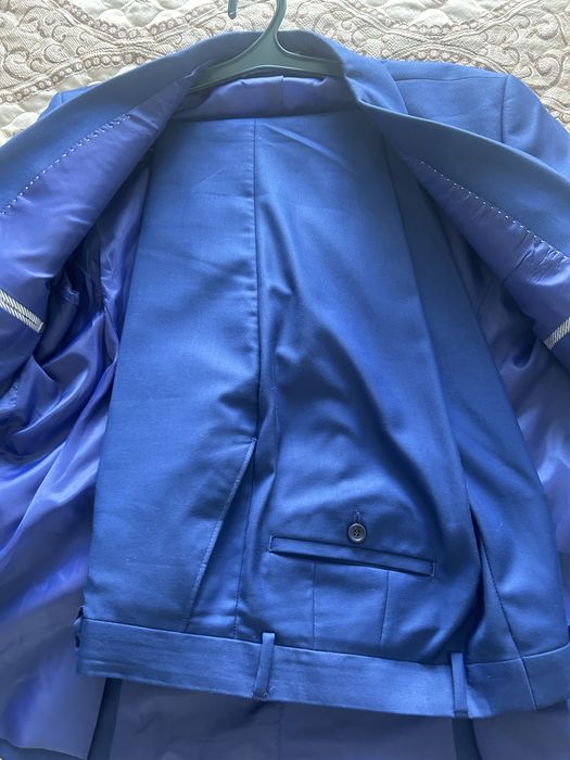 Продам мужской костюм