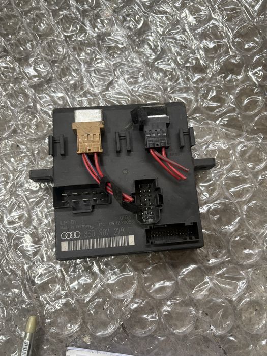 Audi a4 b7 Комфорт Модул