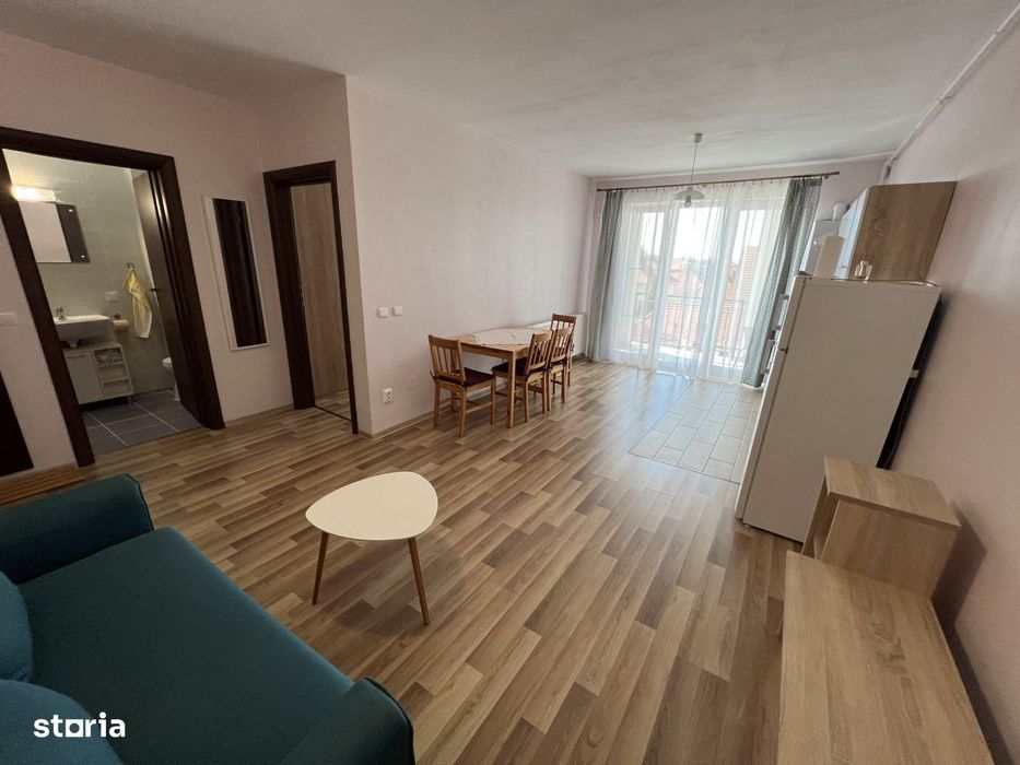 INCHIRIEZ apartament 2 camere ,recent renovat,zona Centrala