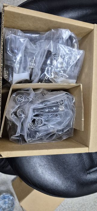 Продается разьемы Bosch DCN