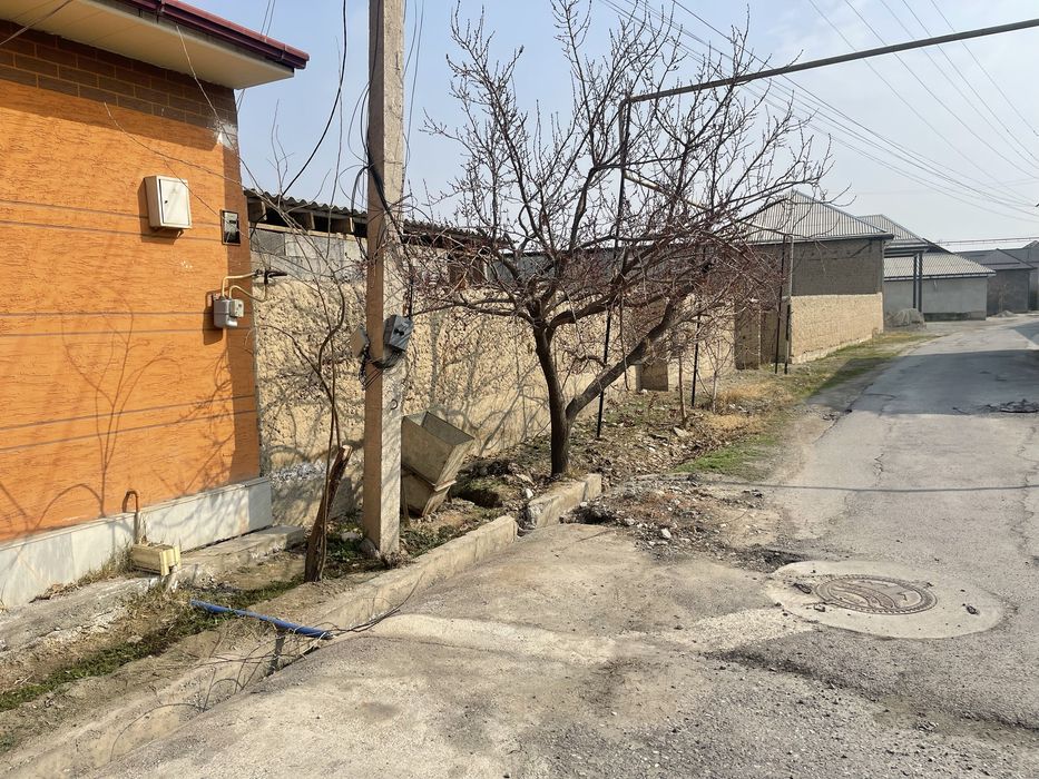 4,23 сотих жой зудлик билан сотилади!