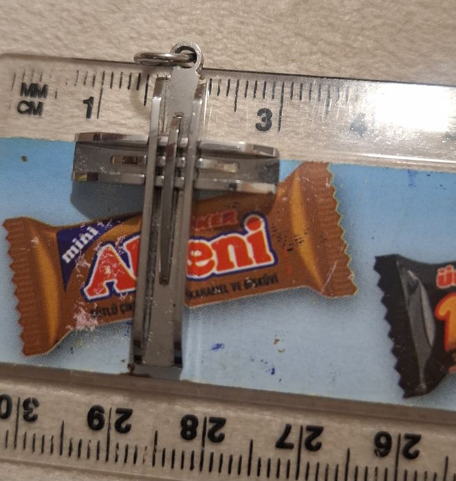 Кръст от медицинска стомана