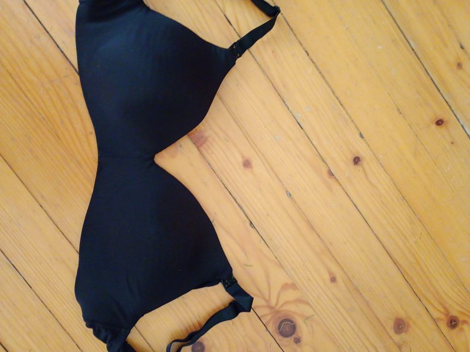 Дрехи за бременни - дънки, суичери, рокли, сутиени